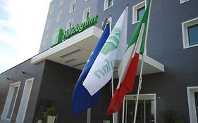 Holiday Inn Milan Nord Zara